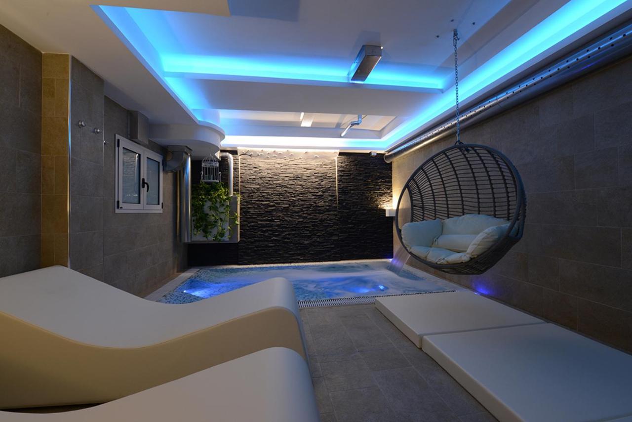 Hotel Guglielmo กาตันซาโร ภายนอก รูปภาพ