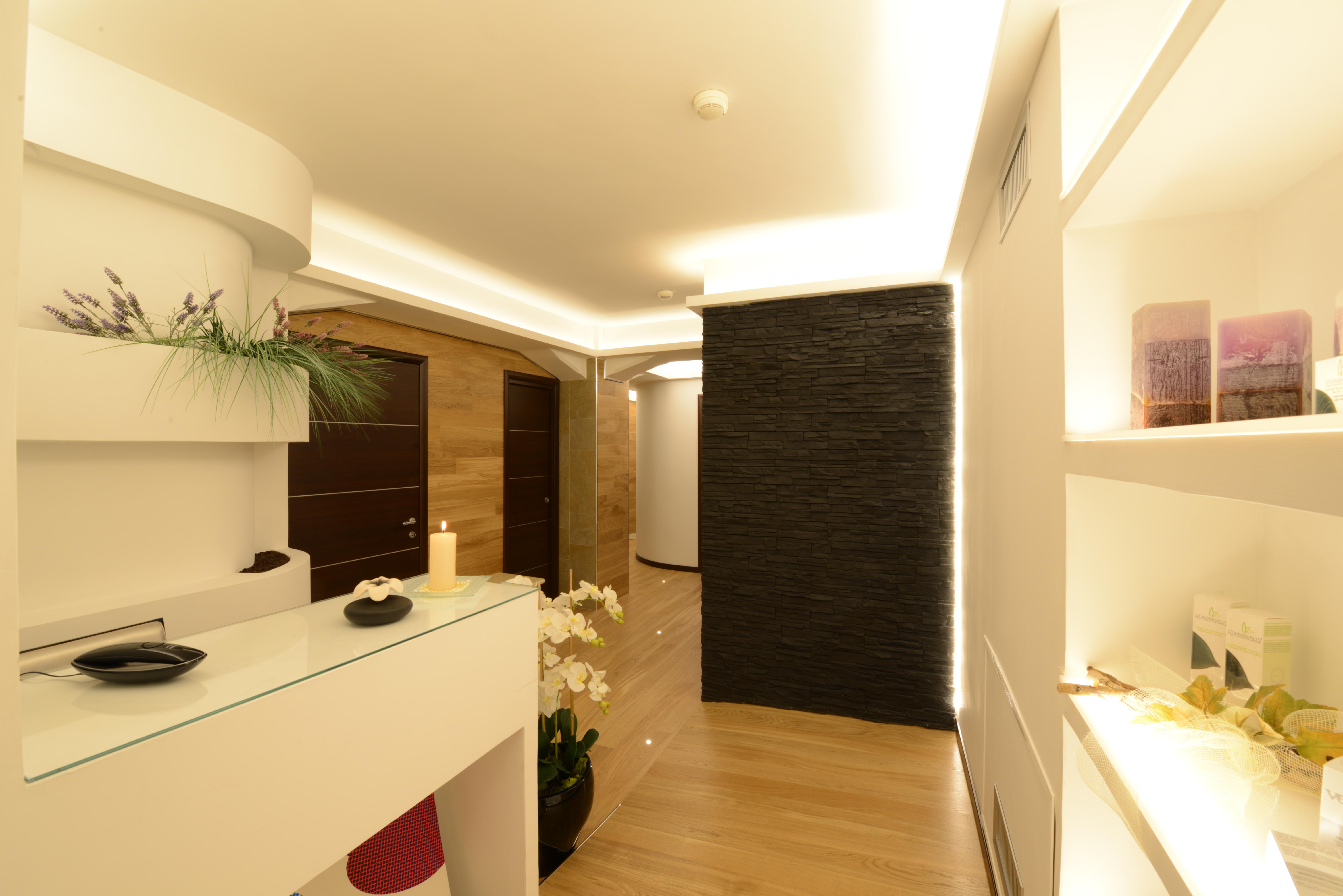Hotel Guglielmo กาตันซาโร ภายนอก รูปภาพ