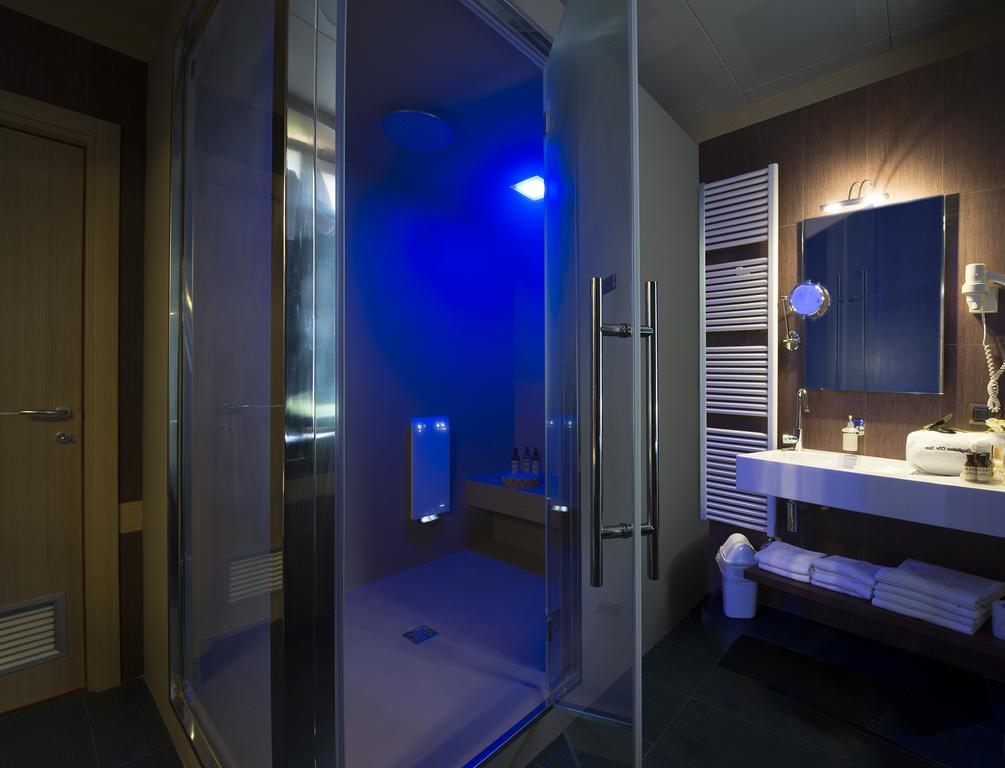 Hotel Guglielmo กาตันซาโร ห้อง รูปภาพ