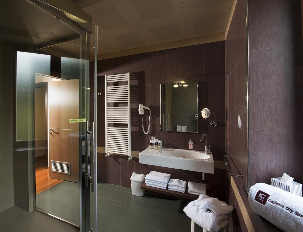 Hotel Guglielmo กาตันซาโร ห้อง รูปภาพ