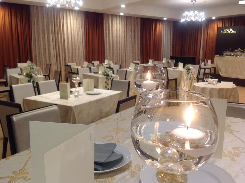 Hotel Guglielmo กาตันซาโร ภายนอก รูปภาพ