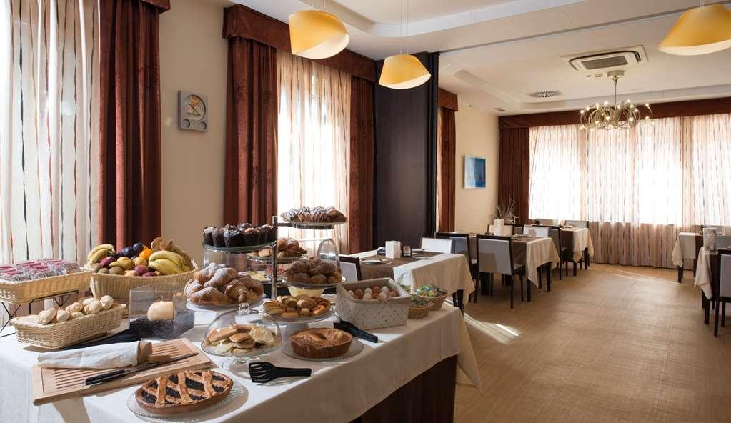 Hotel Guglielmo กาตันซาโร ร้านอาหาร รูปภาพ